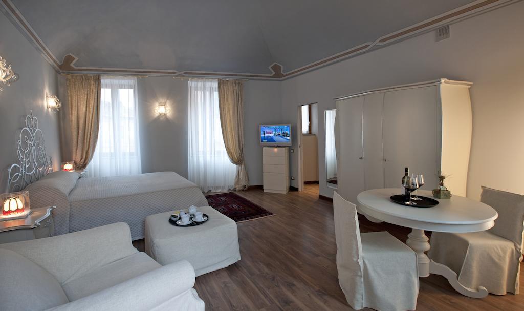 Vinoteca La Sacrestia Bed & Breakfast Alba  Oda fotoğraf