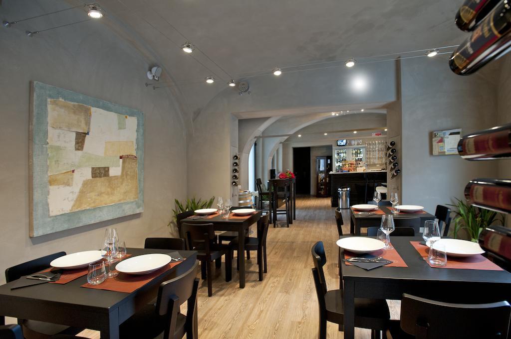Vinoteca La Sacrestia Bed & Breakfast Alba  Dış mekan fotoğraf
