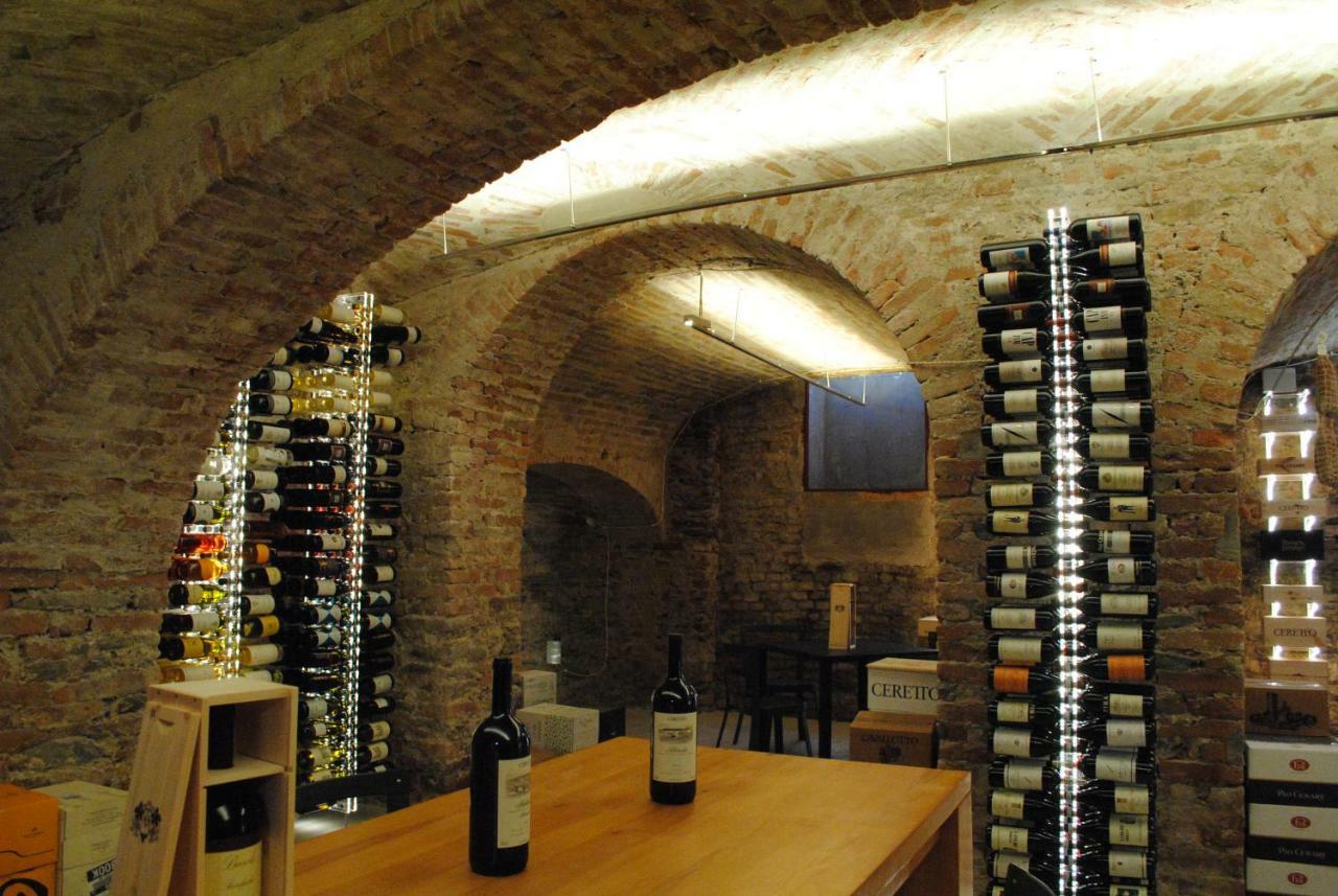 Vinoteca La Sacrestia Bed & Breakfast Alba  Dış mekan fotoğraf